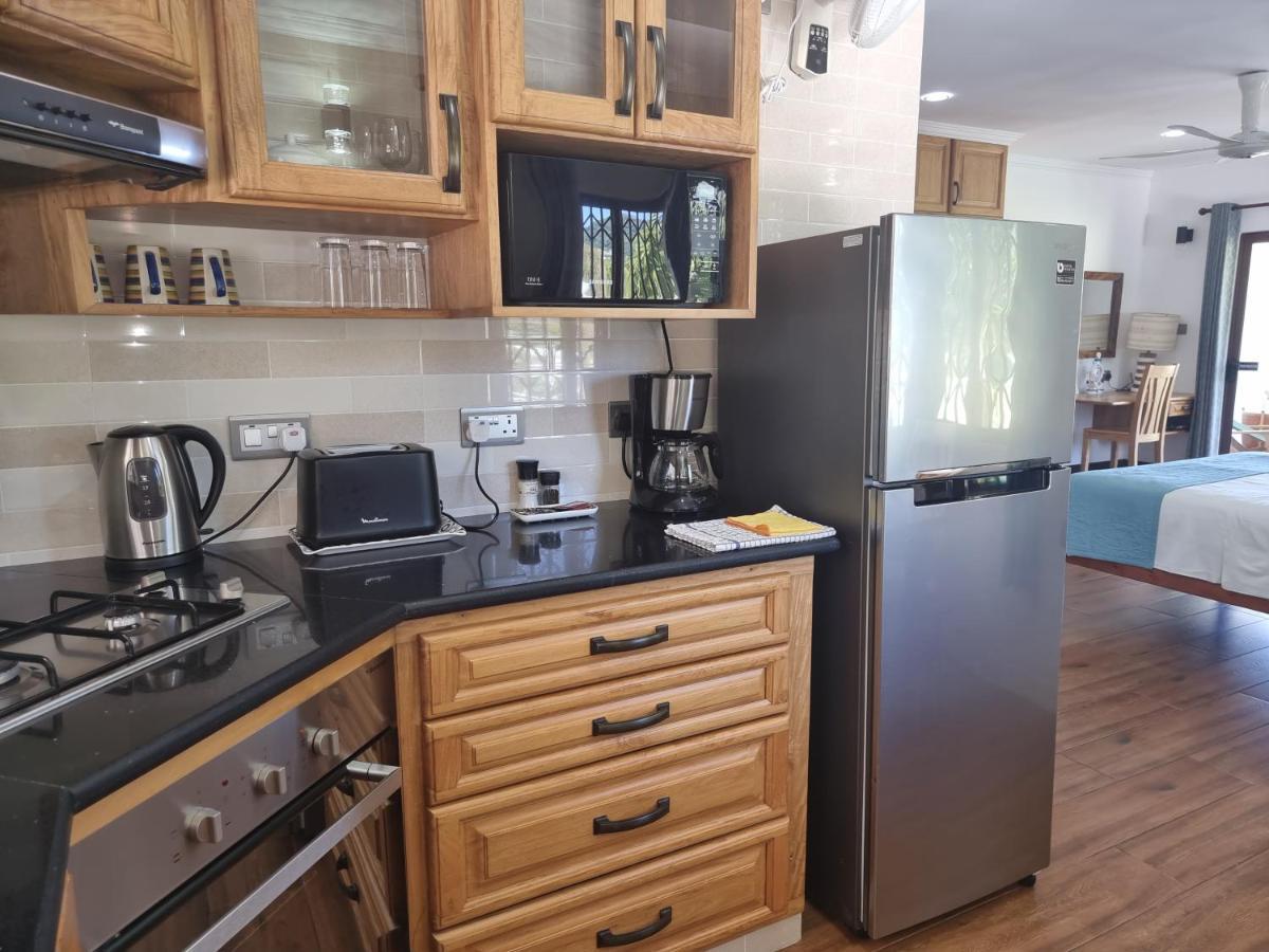 Drake Seaside Studio Apartments بيل أومبغْ المظهر الخارجي الصورة