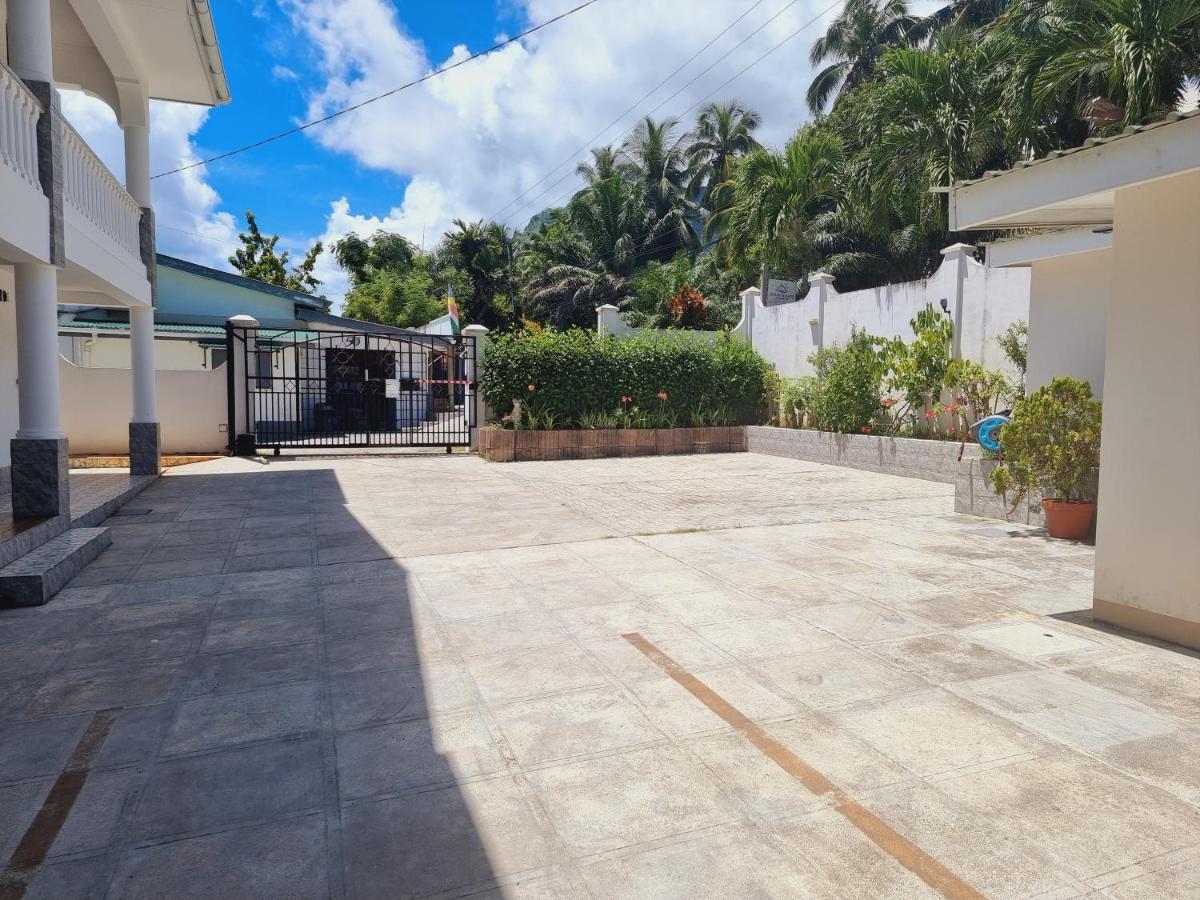Drake Seaside Studio Apartments بيل أومبغْ المظهر الخارجي الصورة