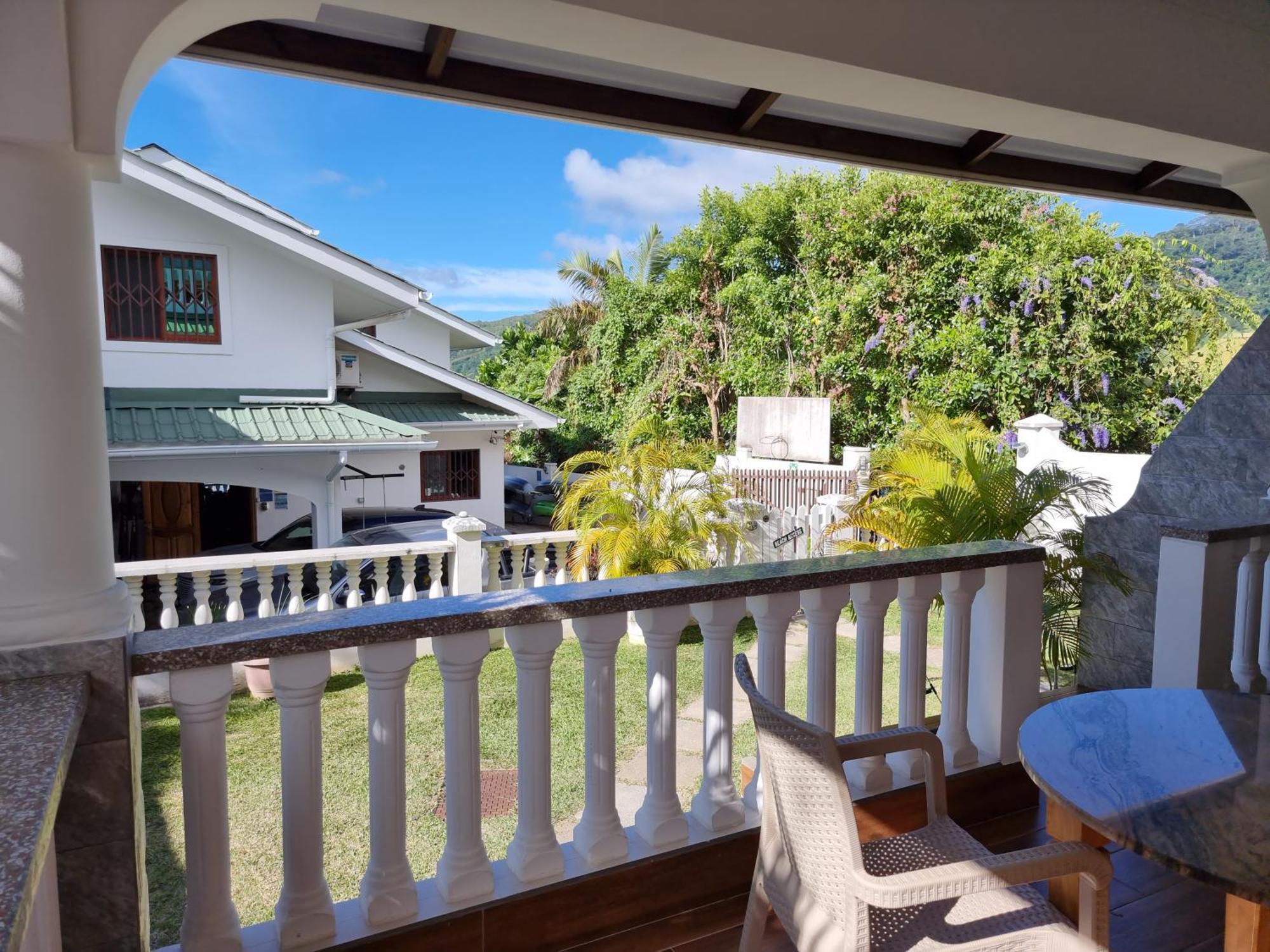 Drake Seaside Studio Apartments بيل أومبغْ الغرفة الصورة